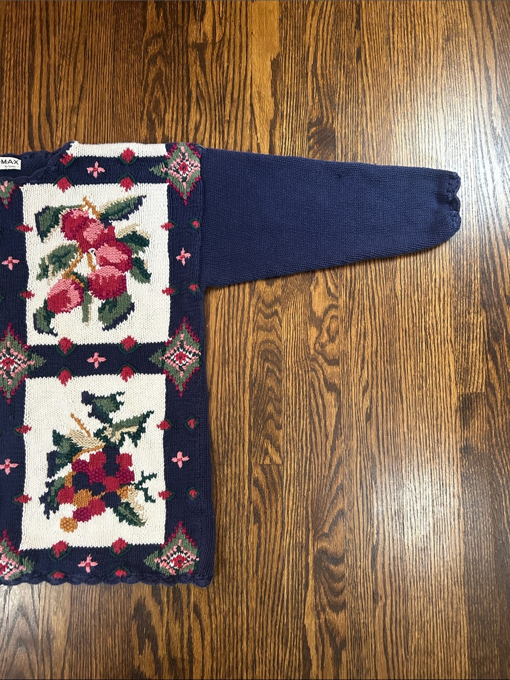 Vintage Knit Floral Sweater - Picture 6 of 8